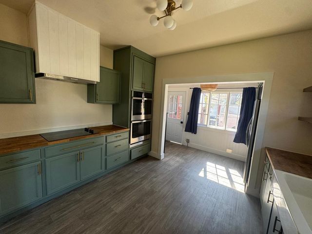 52 W Adams St, Stockton, CA 95204