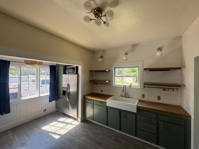 52 W Adams St, Stockton, CA 95204