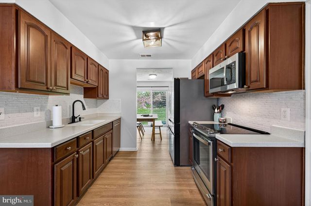 911 CHANCELLOR ST SW, Leesburg, VA 20175