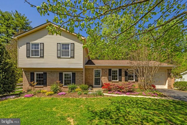 911 CHANCELLOR ST SW, Leesburg, VA 20175