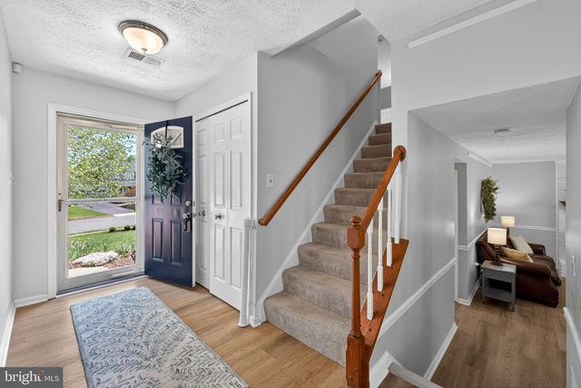 911 CHANCELLOR ST SW, Leesburg, VA 20175