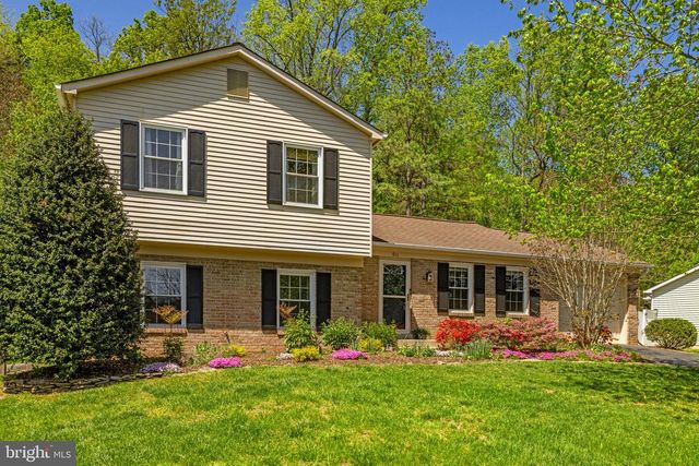 911 CHANCELLOR ST SW, Leesburg, VA 20175