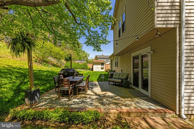 911 CHANCELLOR ST SW, Leesburg, VA 20175