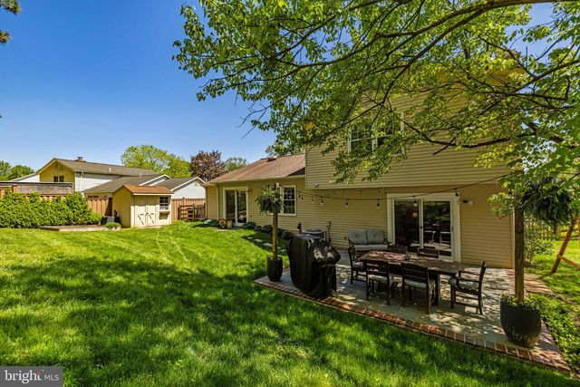 911 CHANCELLOR ST SW, Leesburg, VA 20175