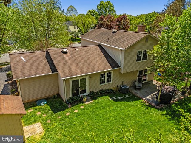 911 CHANCELLOR ST SW, Leesburg, VA 20175