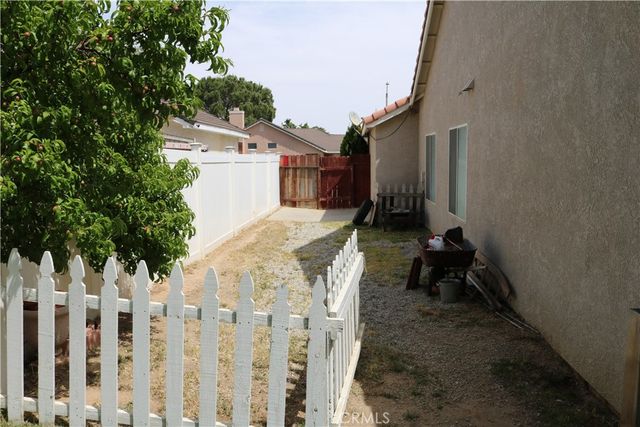 43461 Huron, Lancaster, CA 93535