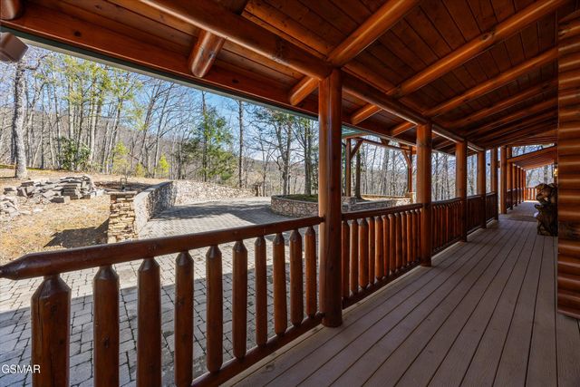 611 Pinnacle Vista, Gatlinburg, TN 37738