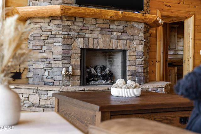 611 Pinnacle Vista, Gatlinburg, TN 37738