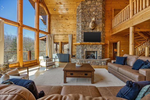 611 Pinnacle Vista, Gatlinburg, TN 37738