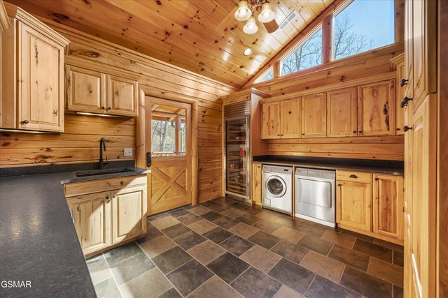 611 Pinnacle Vista, Gatlinburg, TN 37738