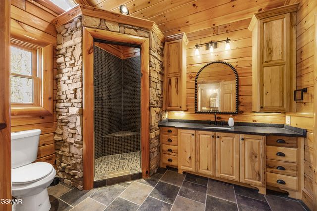 611 Pinnacle Vista, Gatlinburg, TN 37738