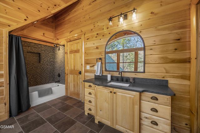 611 Pinnacle Vista, Gatlinburg, TN 37738