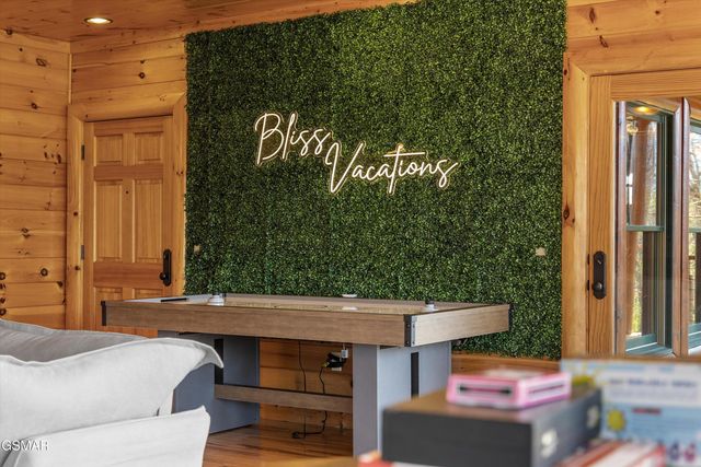 611 Pinnacle Vista, Gatlinburg, TN 37738