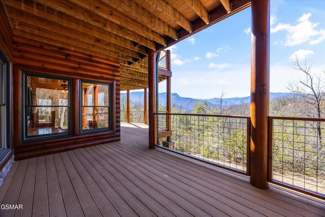 611 Pinnacle Vista, Gatlinburg, TN 37738