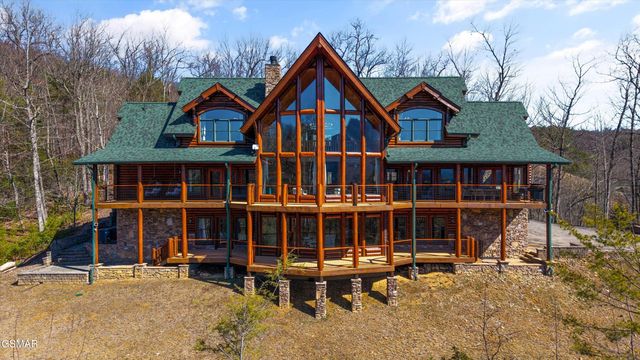 611 Pinnacle Vista, Gatlinburg, TN 37738