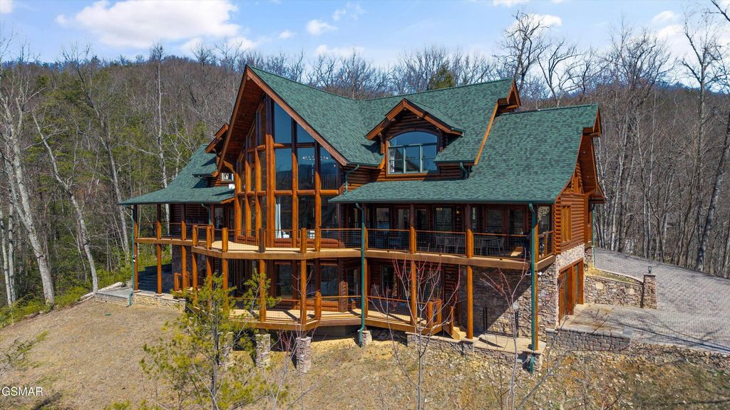 611 Pinnacle Vista, Gatlinburg, TN 37738