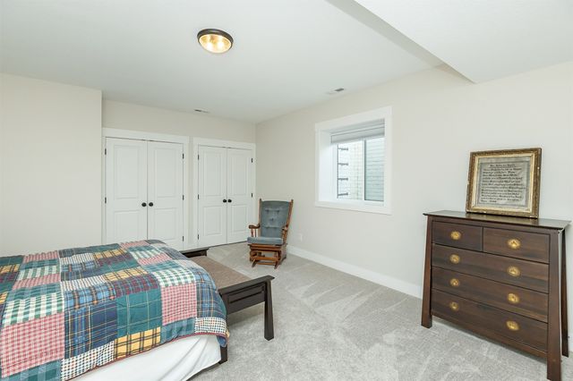 929 Wolf Creek Drive, Polk City, IA 50226