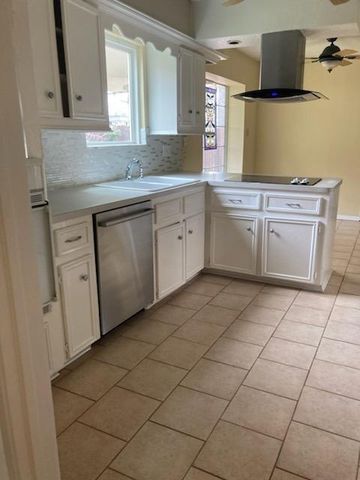 1709 Beaver Springs Court, Houston, TX 77090