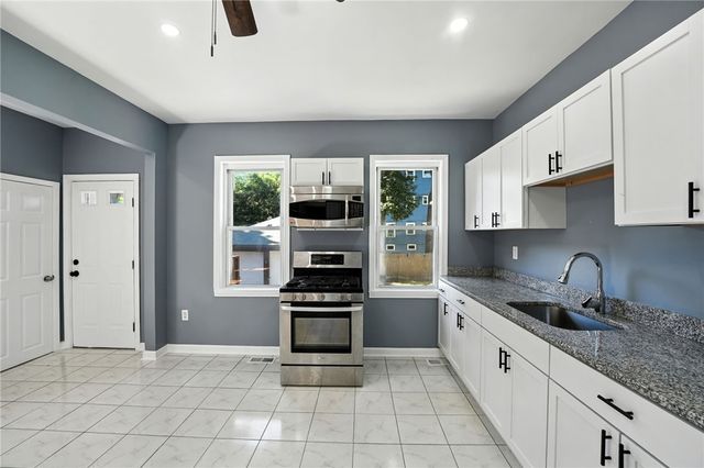 32 Carver Street, Pawtucket, RI 02860