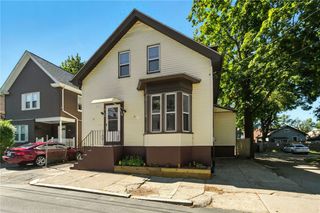 32 Carver Street, Pawtucket, RI 02860