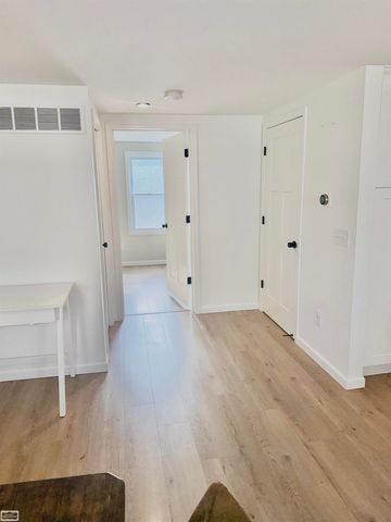 322 Cherry Street, Almont, MI 48003