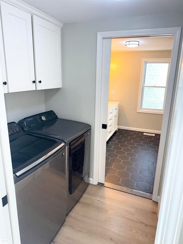 322 Cherry Street, Almont, MI 48003