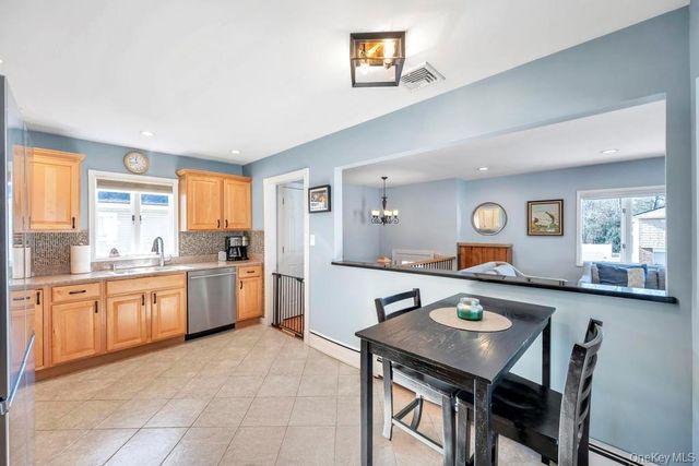 44 Derby Avenue, Greenlawn, NY 11740