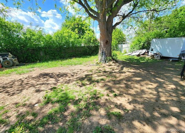 6813 Sally Court, Flint, MI 48505