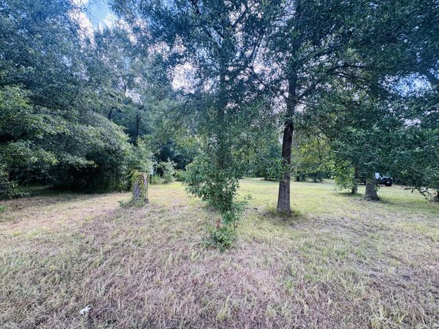 702 County Road 2339, Dayton, TX 77535