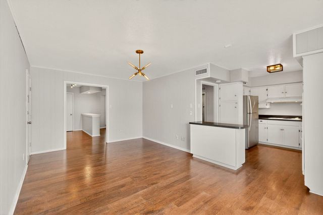 5843 E University Boulevard C, Dallas, TX 75206