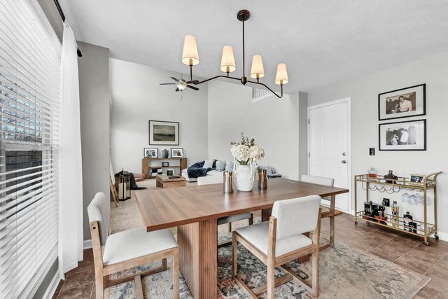 3460 Oak Creek Dr, Clarksville, TN 37040