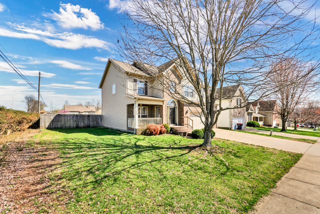 3460 Oak Creek Dr, Clarksville, TN 37040