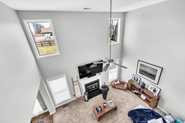 3460 Oak Creek Dr, Clarksville, TN 37040