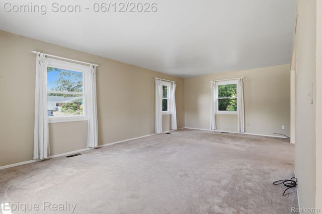 4856 Danbury Drive, Troy, MI 48085