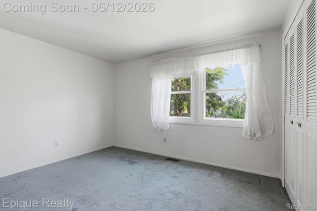 4856 Danbury Drive, Troy, MI 48085