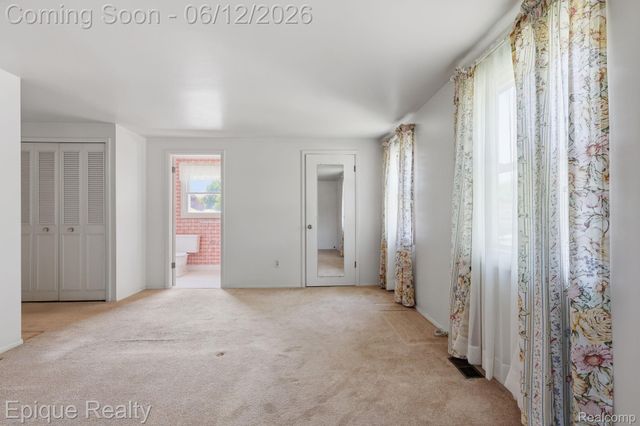 4856 Danbury Drive, Troy, MI 48085