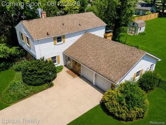 4856 Danbury Drive, Troy, MI 48085