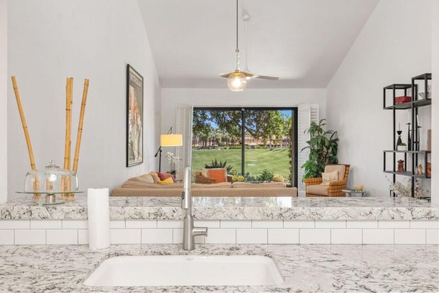 38858 Lobelia Circle, Palm Desert, CA 92211