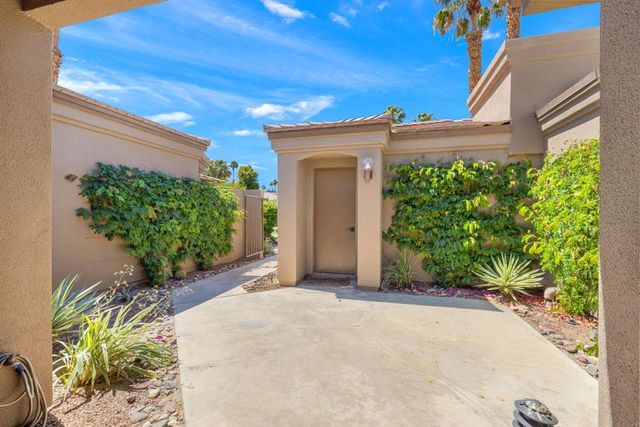 38858 Lobelia Circle, Palm Desert, CA 92211