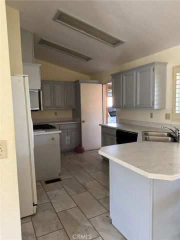 27250 Murrieta 77, Menifee, CA 92586