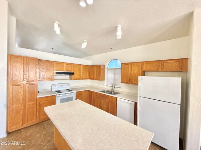 13896 W WILSHIRE Drive, Goodyear, AZ 85395