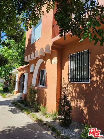 1217 Cedar Avenue, Long Beach, CA 90813