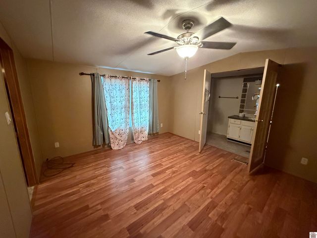 735 Sills Lane, Paducah, KY 42003