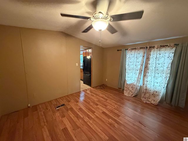 735 Sills Lane, Paducah, KY 42003