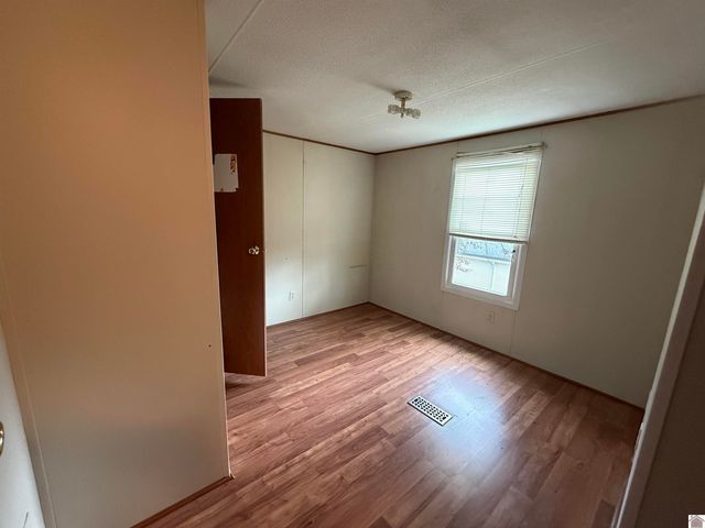 735 Sills Lane, Paducah, KY 42003