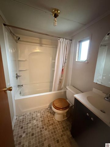 735 Sills Lane, Paducah, KY 42003