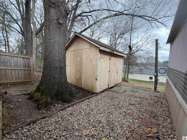 735 Sills Lane, Paducah, KY 42003