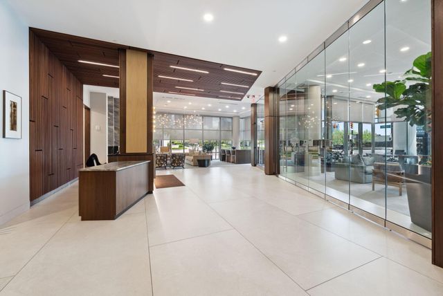 300 W Spring Street, 401, Columbus, OH 43215