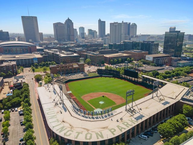 300 W Spring Street, 401, Columbus, OH 43215