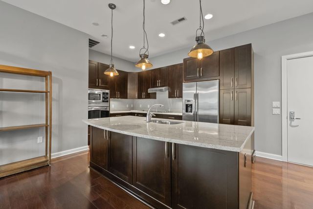 300 W Spring Street, 401, Columbus, OH 43215